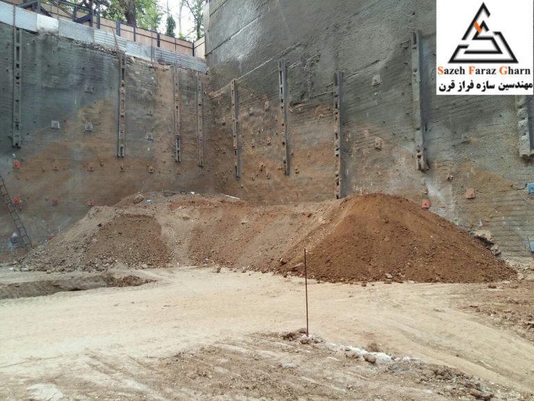 پایدارسازی گود با همجواری ساختمان نه طبقه با استفاده از سیستم ترکیبی نیلینگ و انکراژ